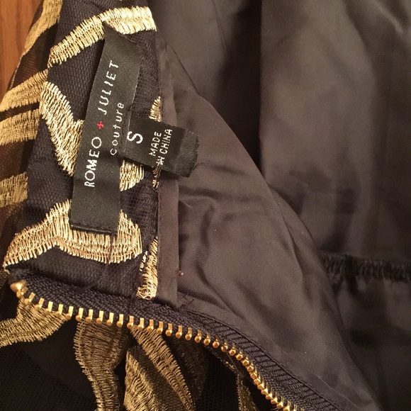 Romeo + Juliet black, gold embroidered skirt - Picture 3 of 5